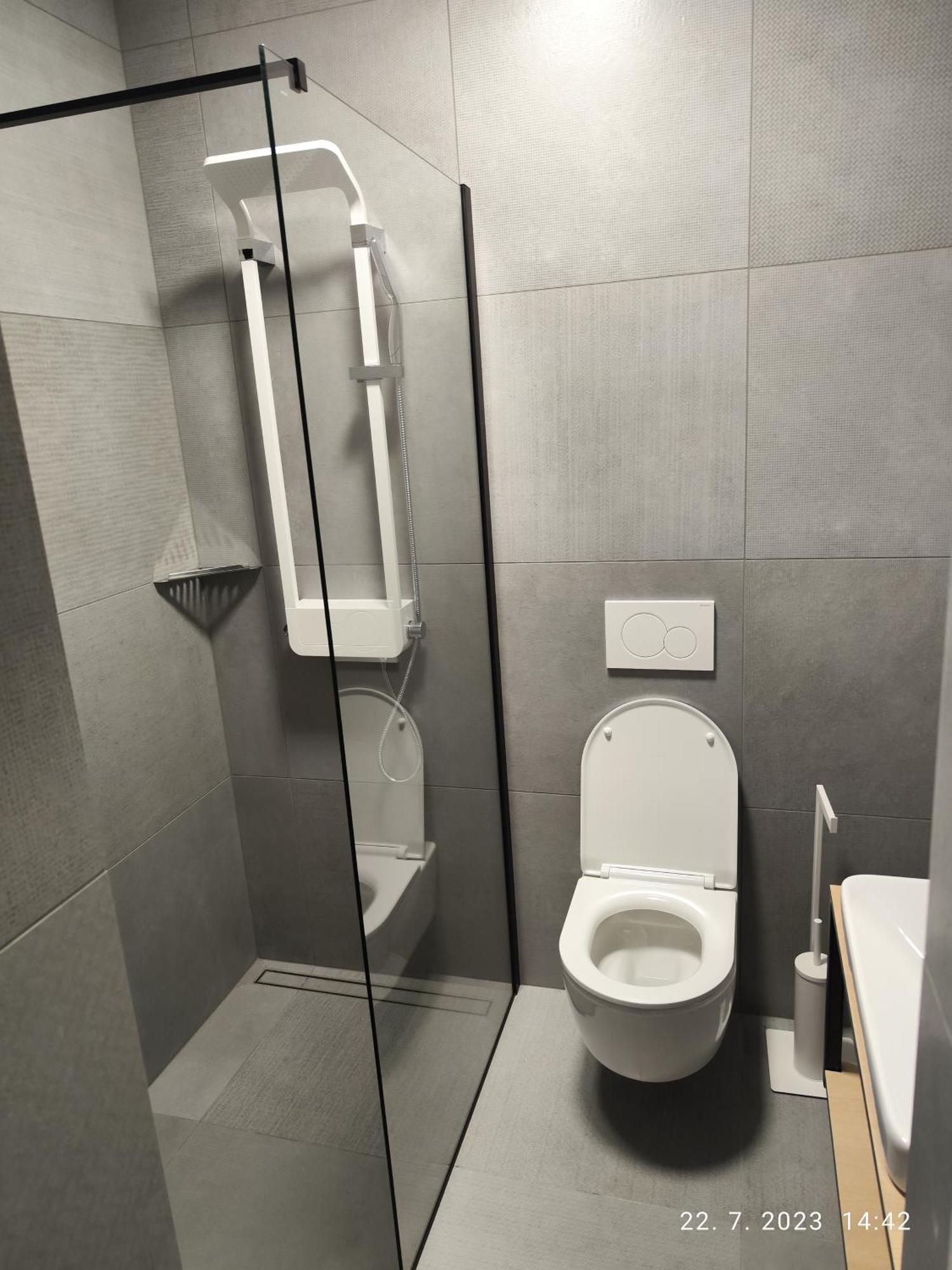Apartament Lucka Bled Quiet Location, Free Bikes, Big Garden, Doctor Zewnętrze zdjęcie